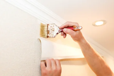 Pose de papier peint à Fiennes — revêtements muraux et toiles de verre